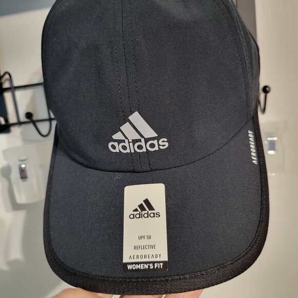 NWT WOMANS ADIDAS BASEBALL CAP - Picture 1 of 7